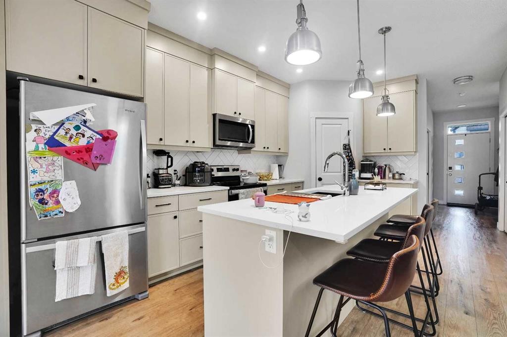 44 Seton Villas Se, Calgary, AB - Indoor Photo Showing Kitchen With Upgraded Kitchen