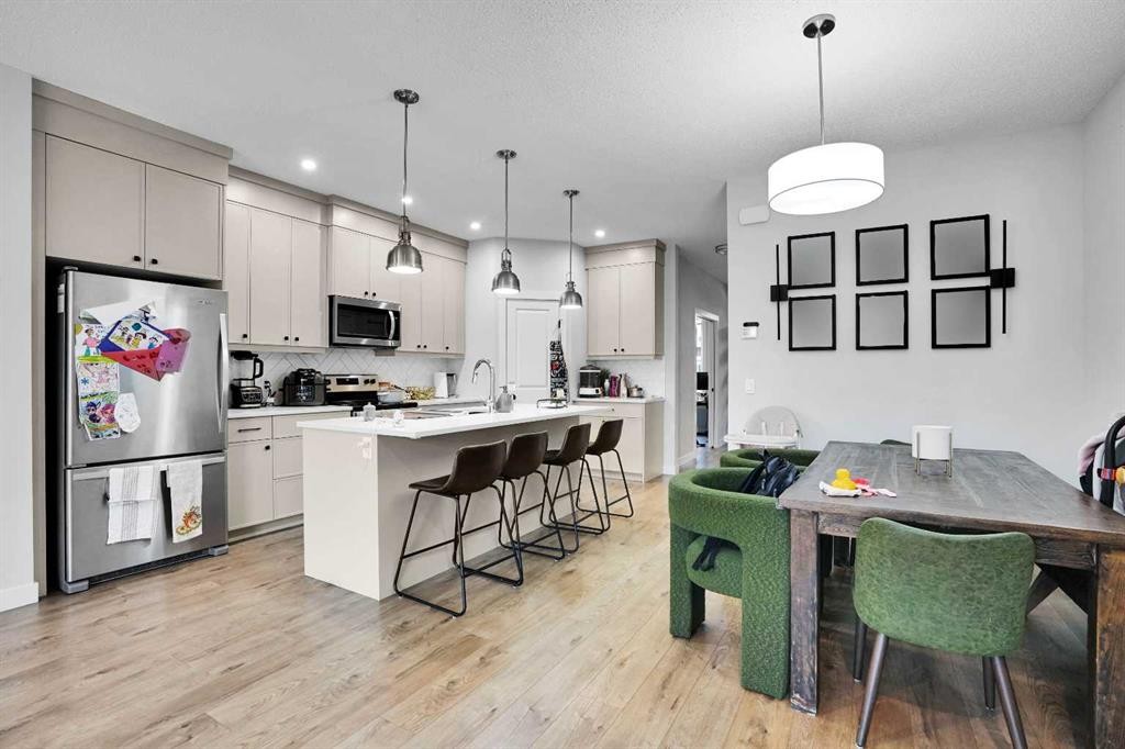 44 Seton Villas Se, Calgary, AB - Indoor