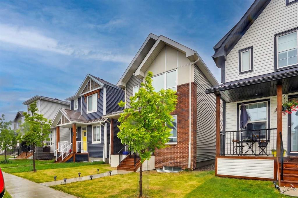 44 Seton Villas Se, Calgary, AB - Outdoor