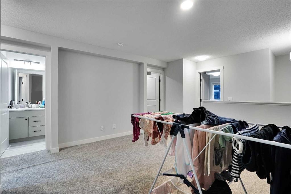 44 Seton Villas Se, Calgary, AB - Indoor