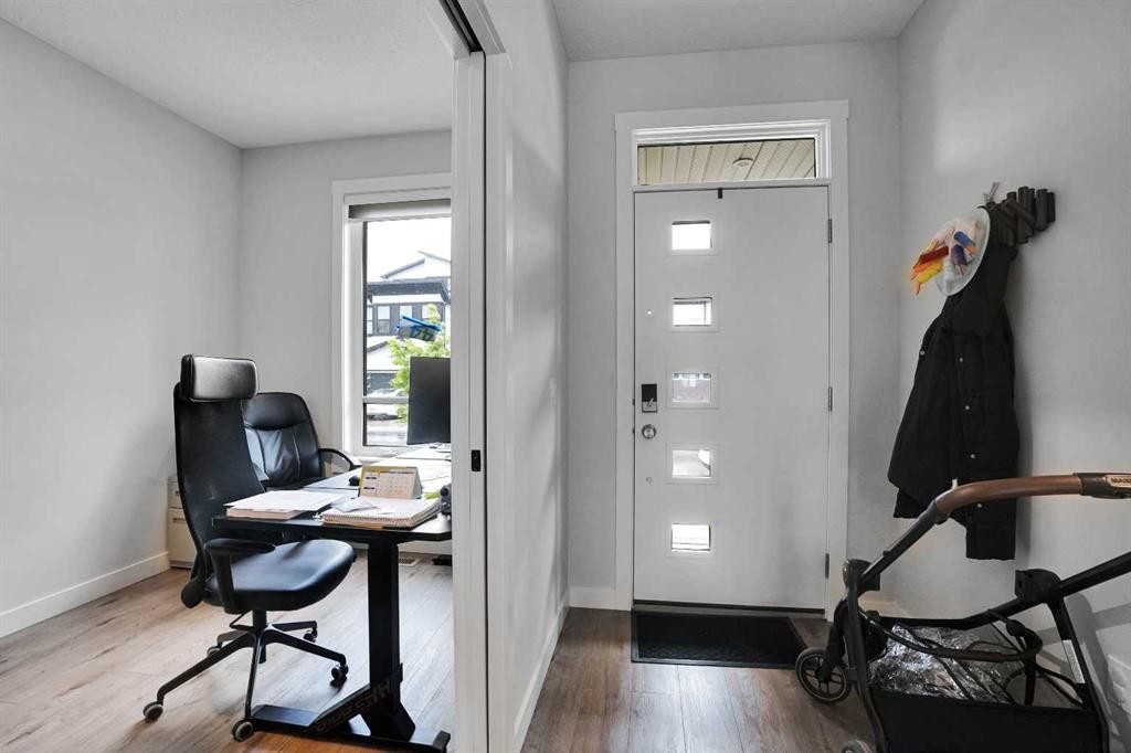 44 Seton Villas Se, Calgary, AB - Indoor Photo Showing Office