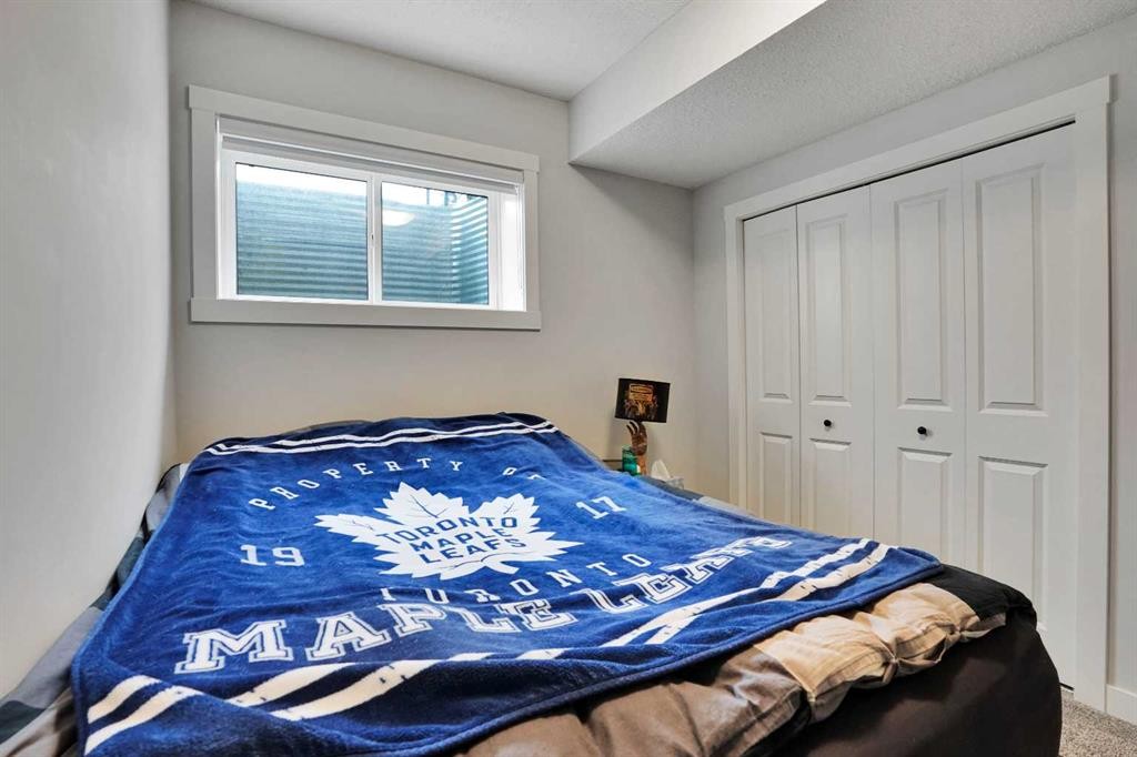 44 Seton Villas Se, Calgary, AB - Indoor Photo Showing Bedroom