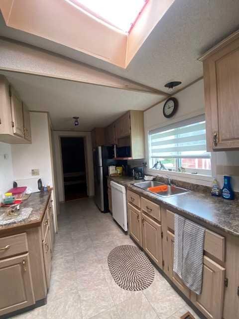 30 Lake Stafford Crescent East, Brooks, AB