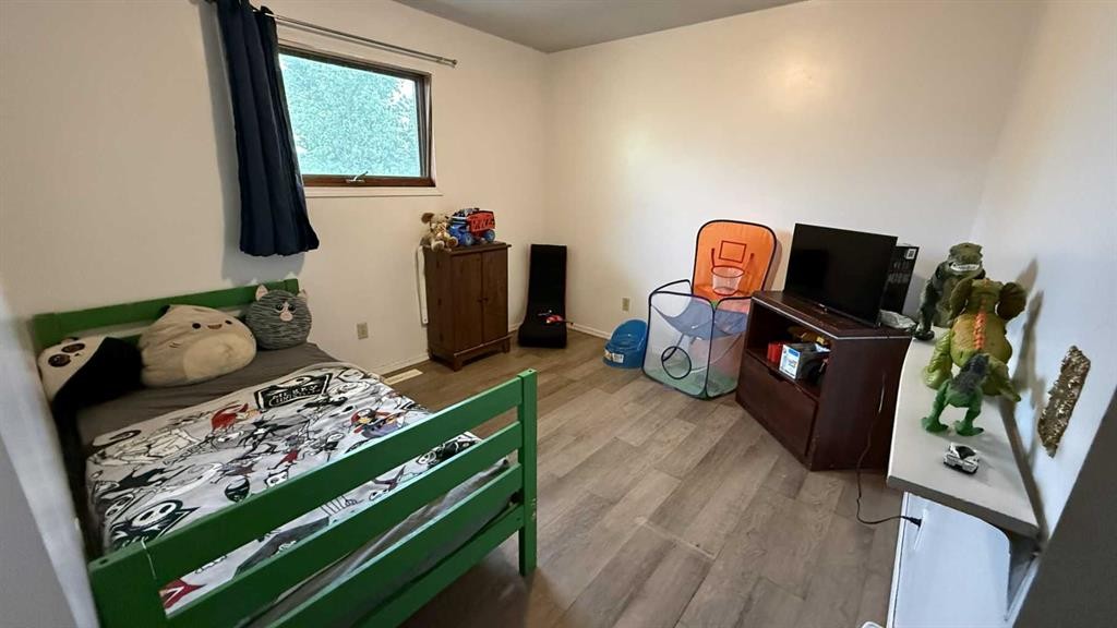 813 Centre, Hanna, AB
