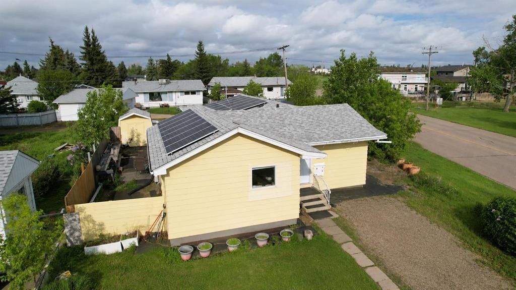 813 Centre, Hanna, AB