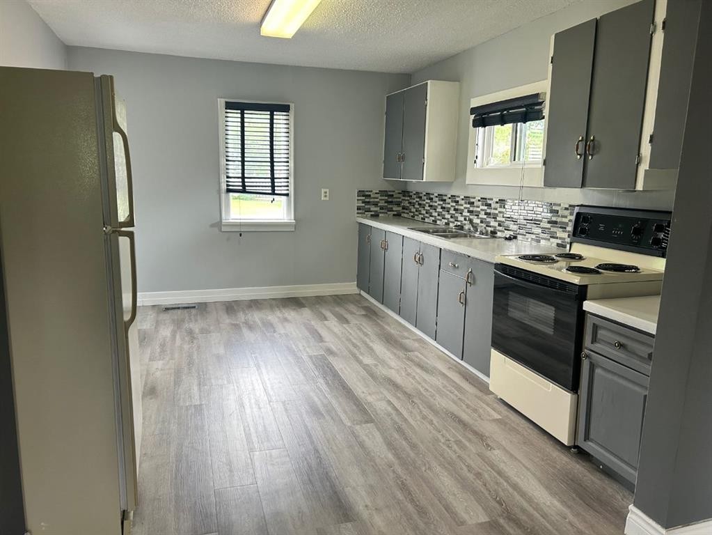 1240 Newcastle Trail, Drumheller, AB