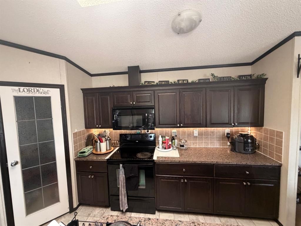 305600A Range Road 254, Linden, AB