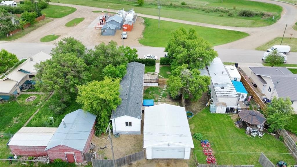 210 1St Ave West, Delia, AB