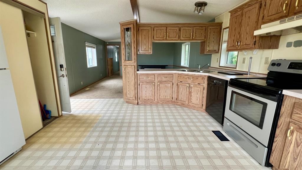 210 1St Ave West, Delia, AB