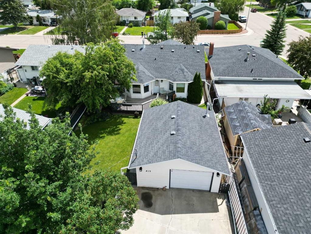 415 8 Street East, Drumheller, AB