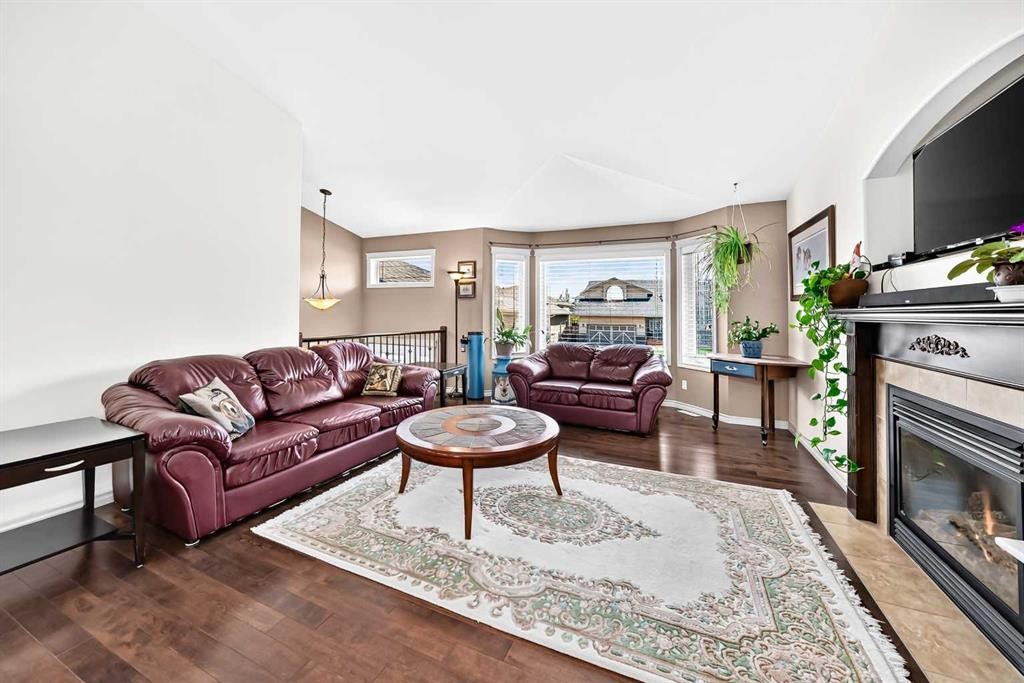 45 Vantage Crescent, Olds, AB