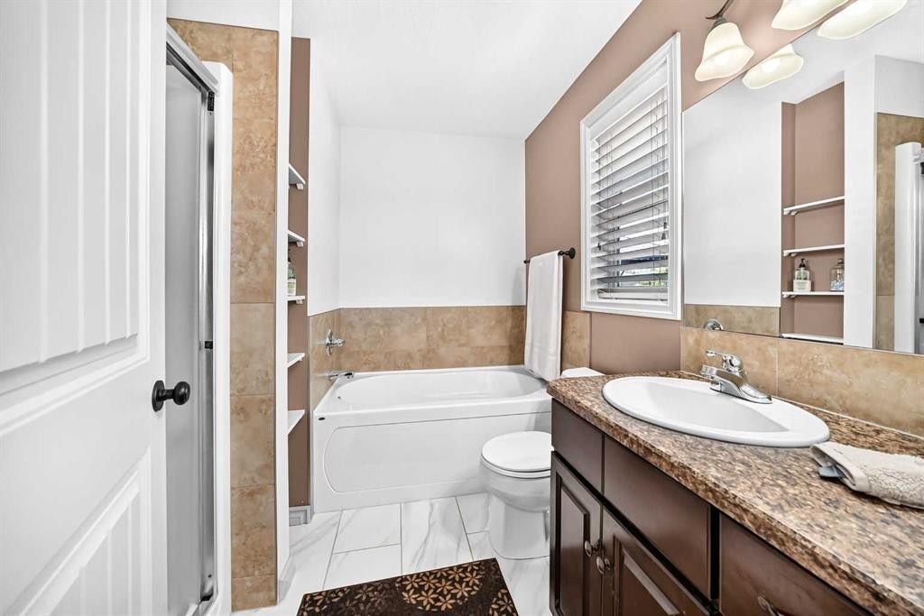 45 Vantage Crescent, Olds, AB