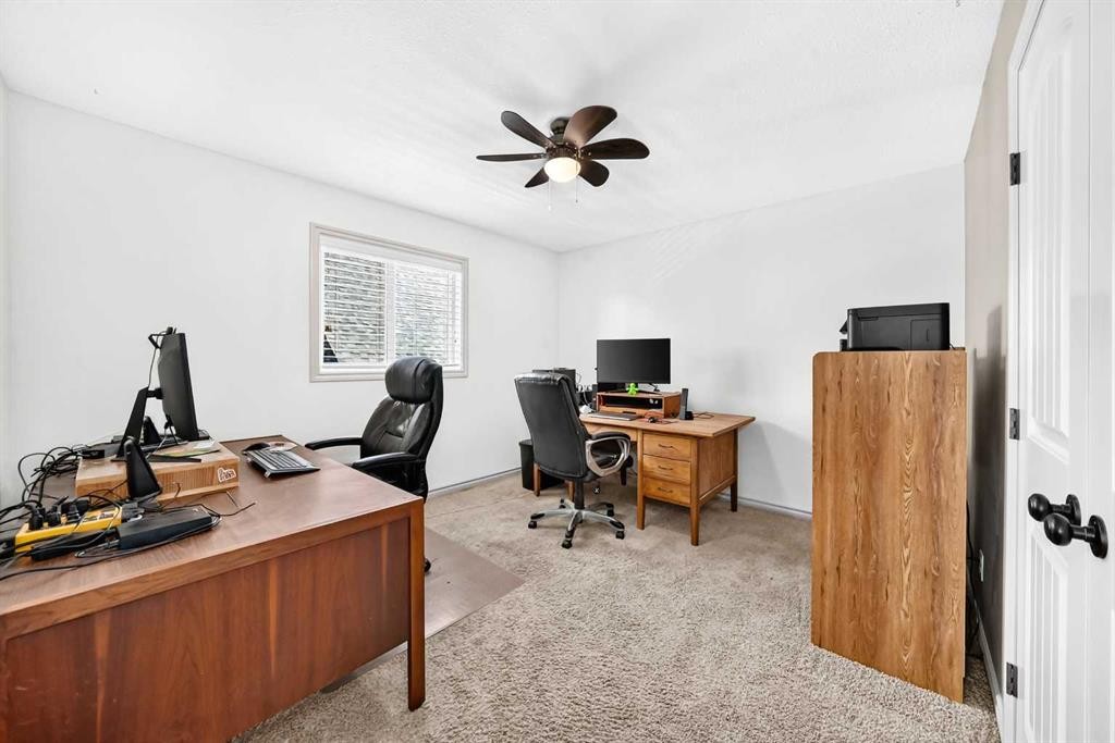 45 Vantage Crescent, Olds, AB