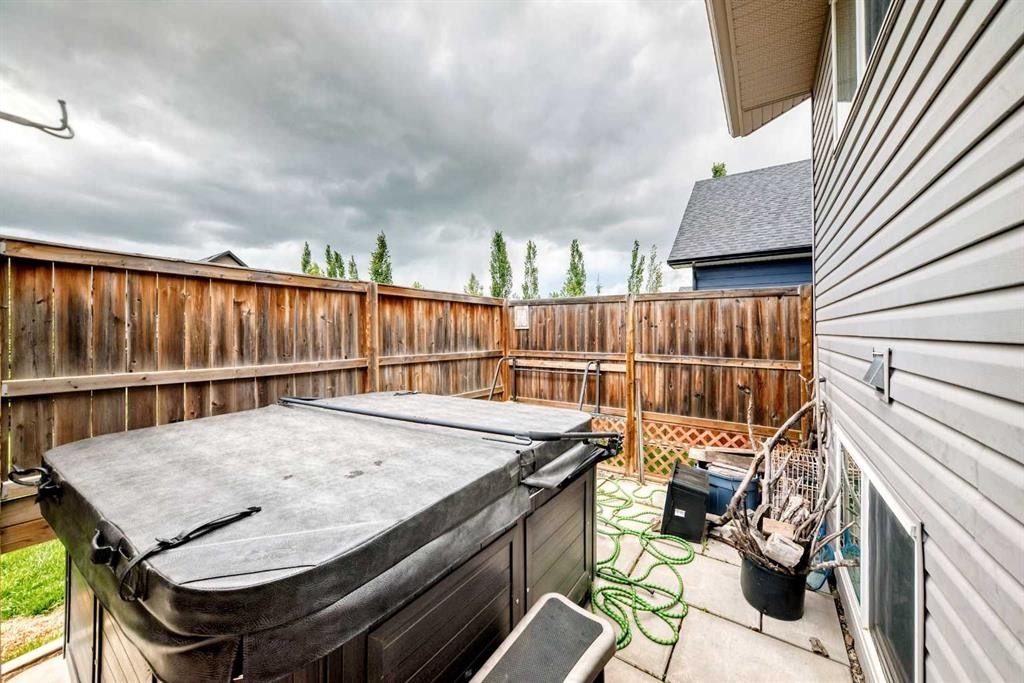 45 Vantage Crescent, Olds, AB