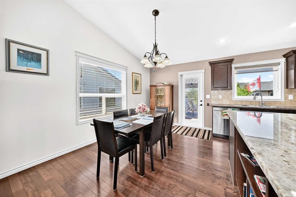 45 Vantage Crescent, Olds, AB