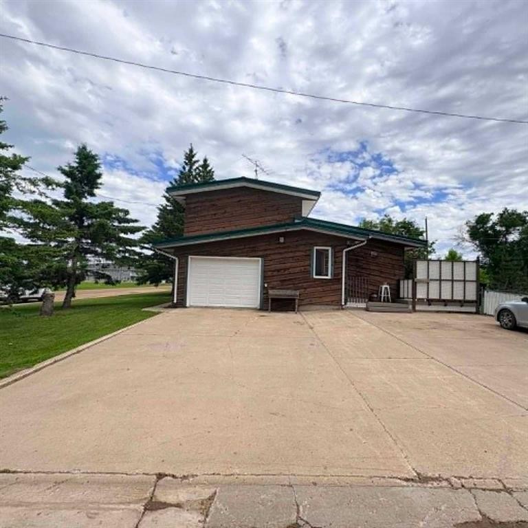 5018 Alexander Avenue, Coronation, AB