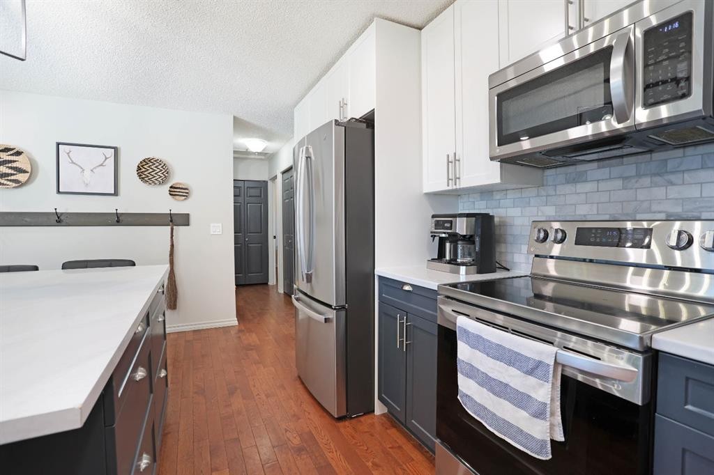 52 Marshall Drive West, Brooks, AB