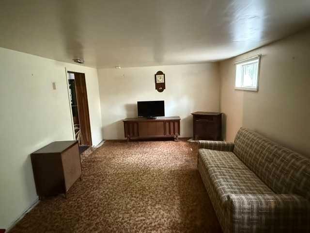 155 7 Street, Drumheller, AB - Indoor