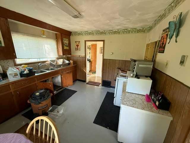 155 7 Street, Drumheller, AB