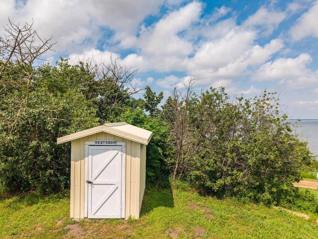 14 Irmas Way, White Sands, AB