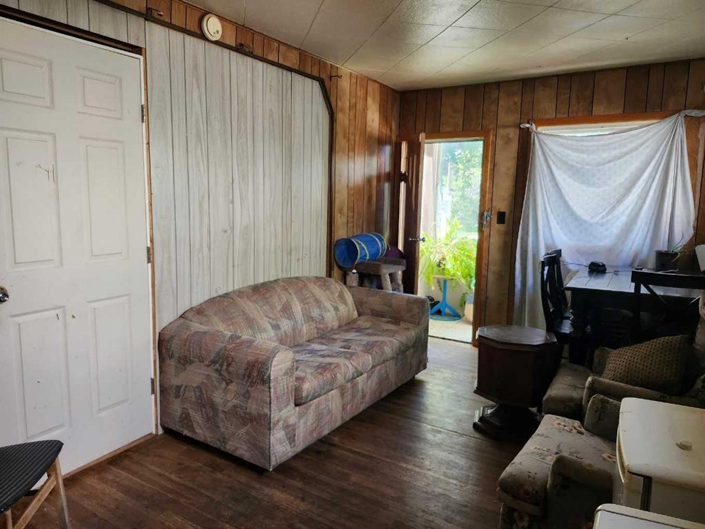 541 2 Avenue West, Drumheller, AB