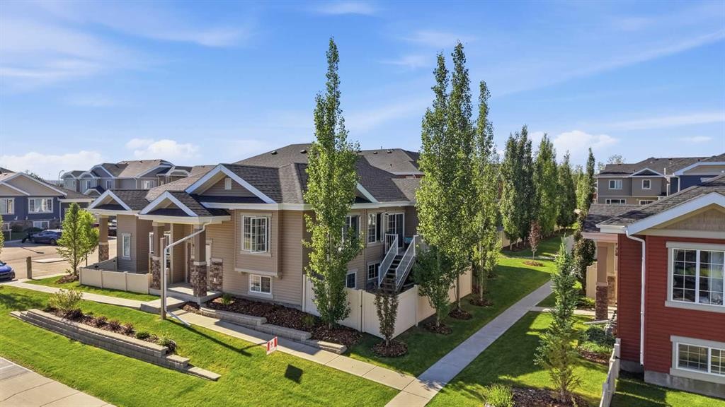 4 Golden Crescent, Red Deer, AB - Outdoor