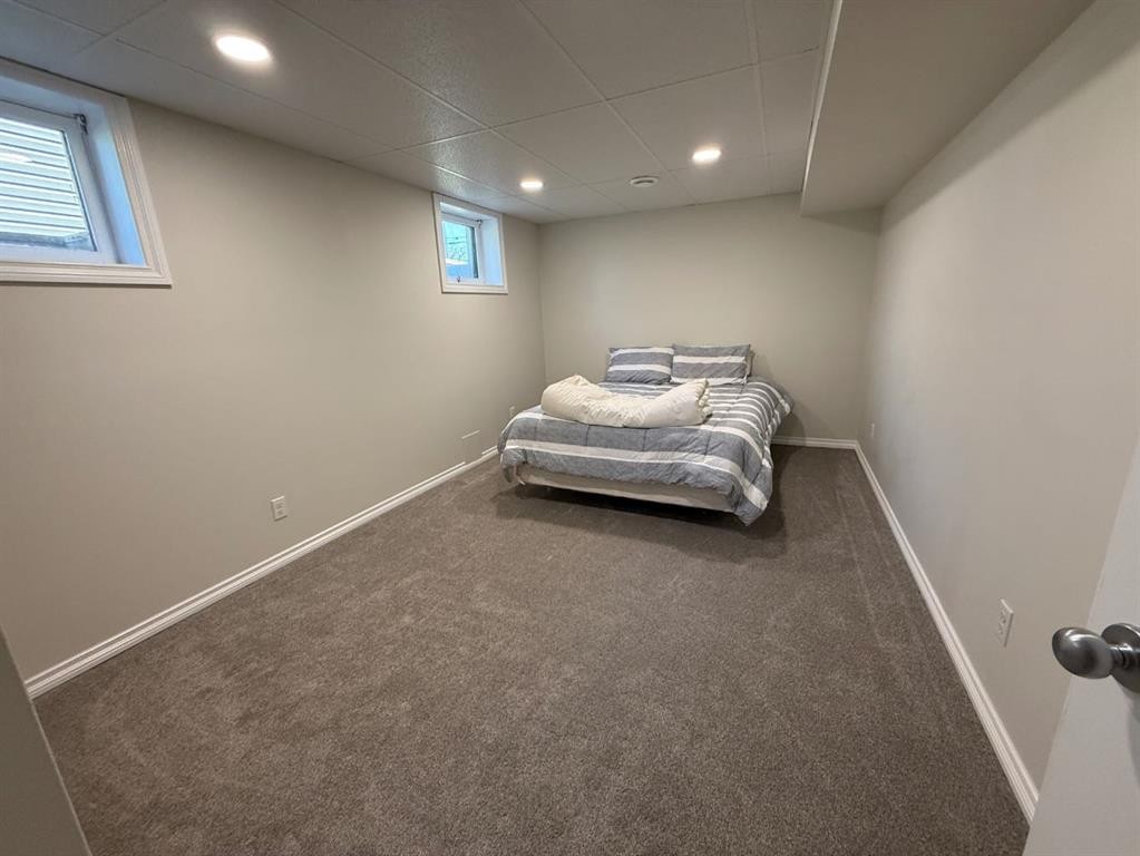 422 15 Street E, Drumheller, AB - Indoor Photo Showing Basement