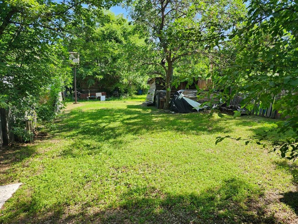 244 2 Avenue, Drumheller, AB - Outdoor