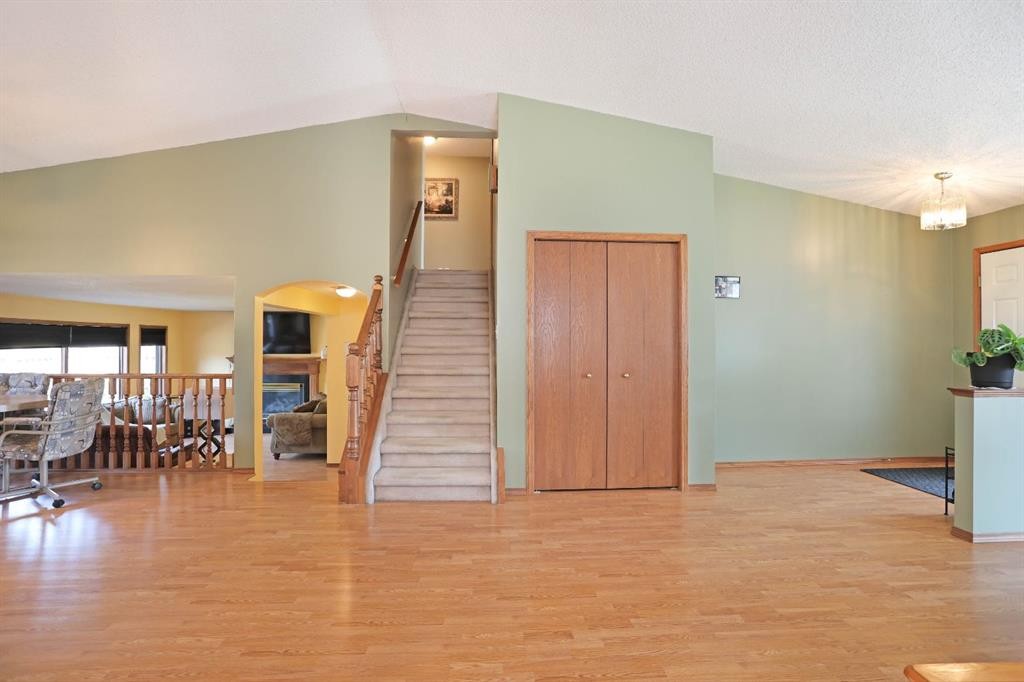 35 Parkland Close East, Brooks, AB - Indoor