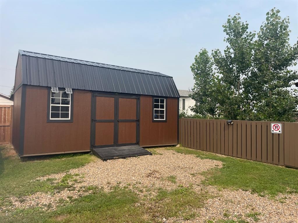 92 Railway Avenue, Rosemary, AB - Outdoor