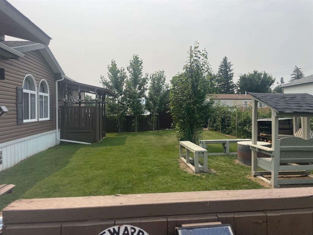 92 Railway Avenue, Rosemary, AB - Outdoor