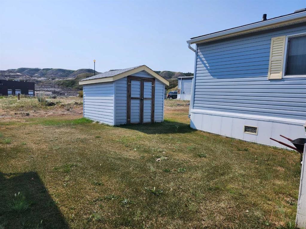 85 Greenwood Villa, Drumheller, AB