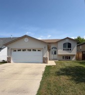 66 Upland Road WESTBrooks, AB T1R 1G7