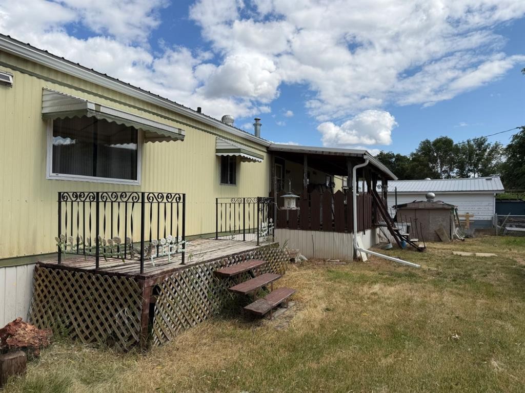 171 2 Avenue, Drumheller, AB - Outdoor With Deck Patio Veranda