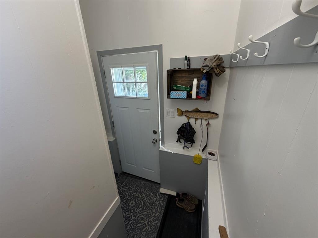 97 Villa Street, Drumheller, AB - Indoor Photo Showing Other Room