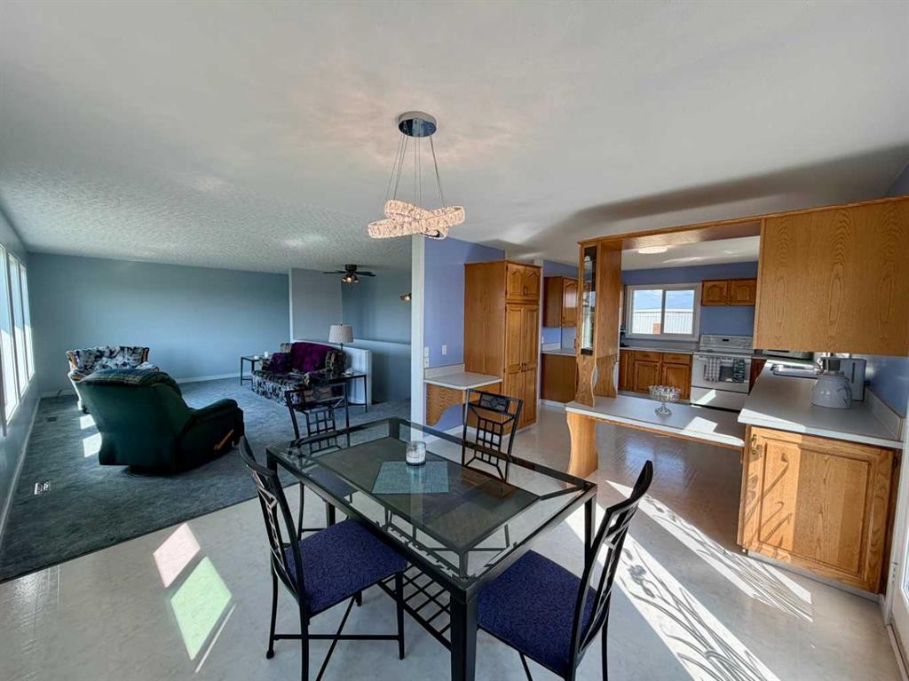 795008 Range Road 44, Rycroft, AB - Indoor Photo Showing Dining Room