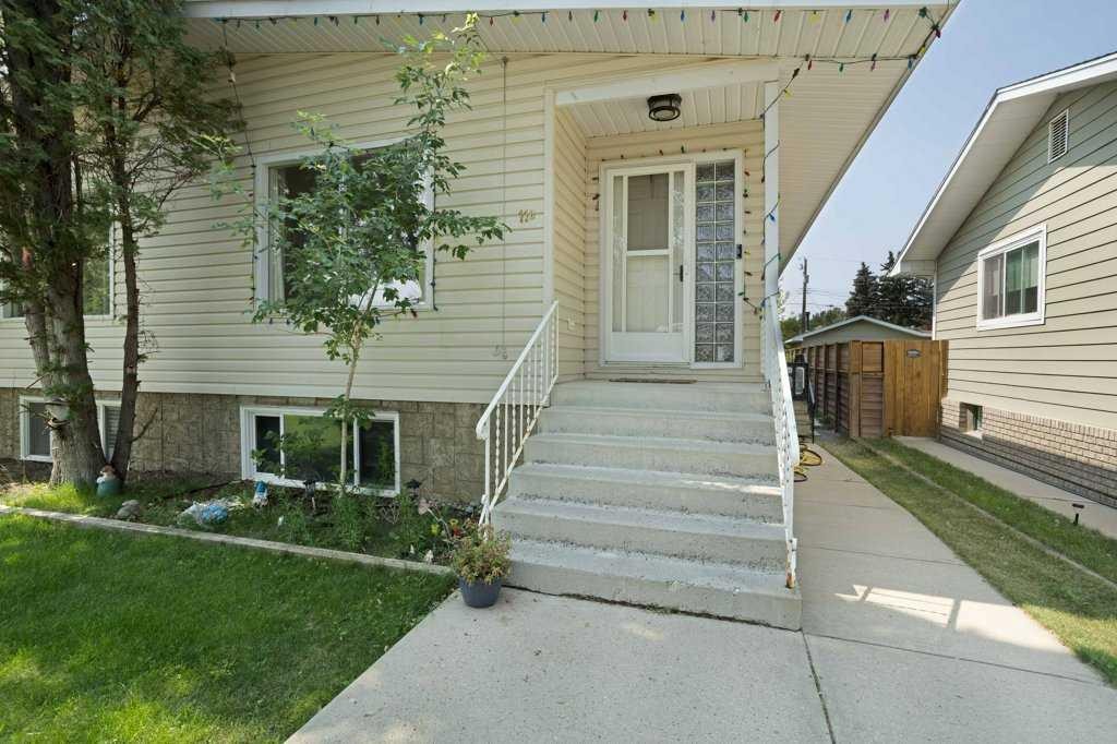 11 10 Street West, Brooks, AB - Outdoor