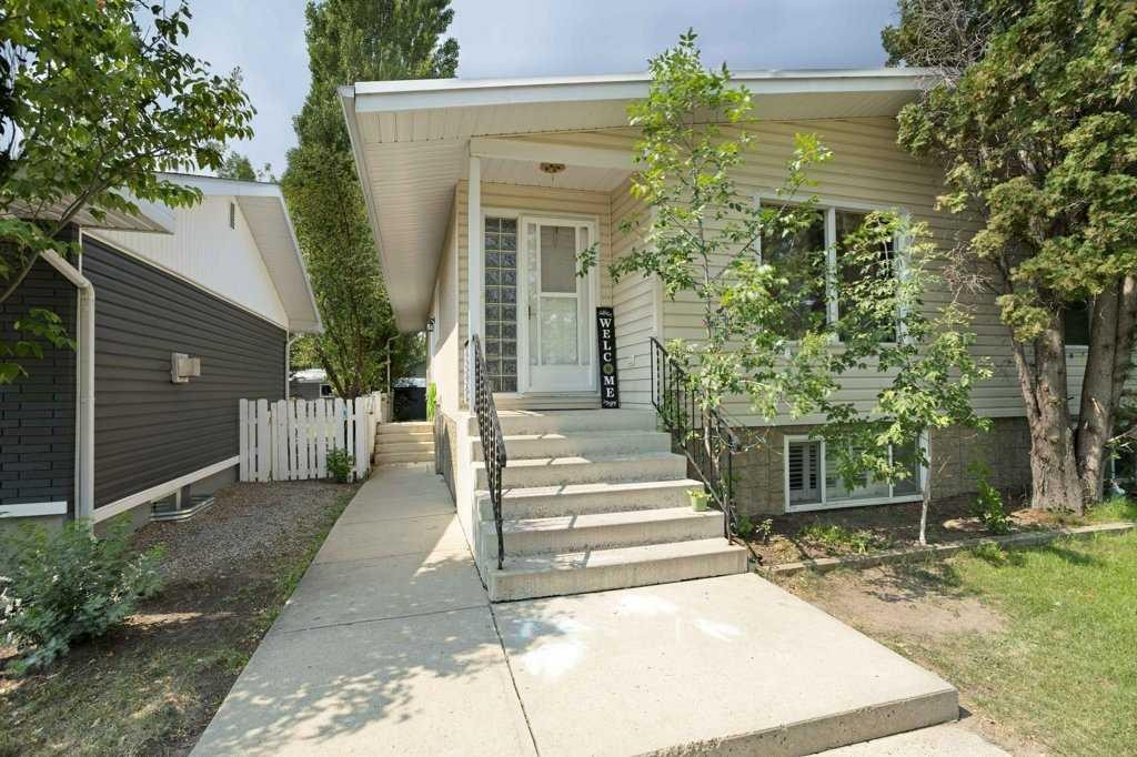 11 10 Street West, Brooks, AB - Outdoor