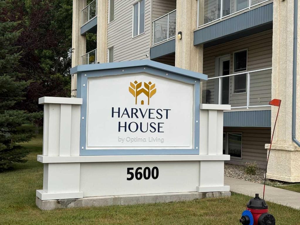 105-5600 Sunrise Crescent, Olds, AB - Outdoor With Exterior