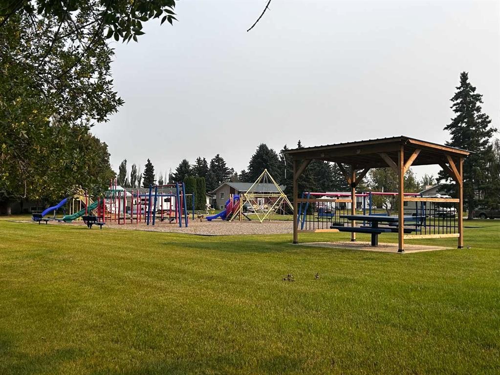 8 Louise Crescent, Duchess, AB - Outdoor With Deck Patio Veranda