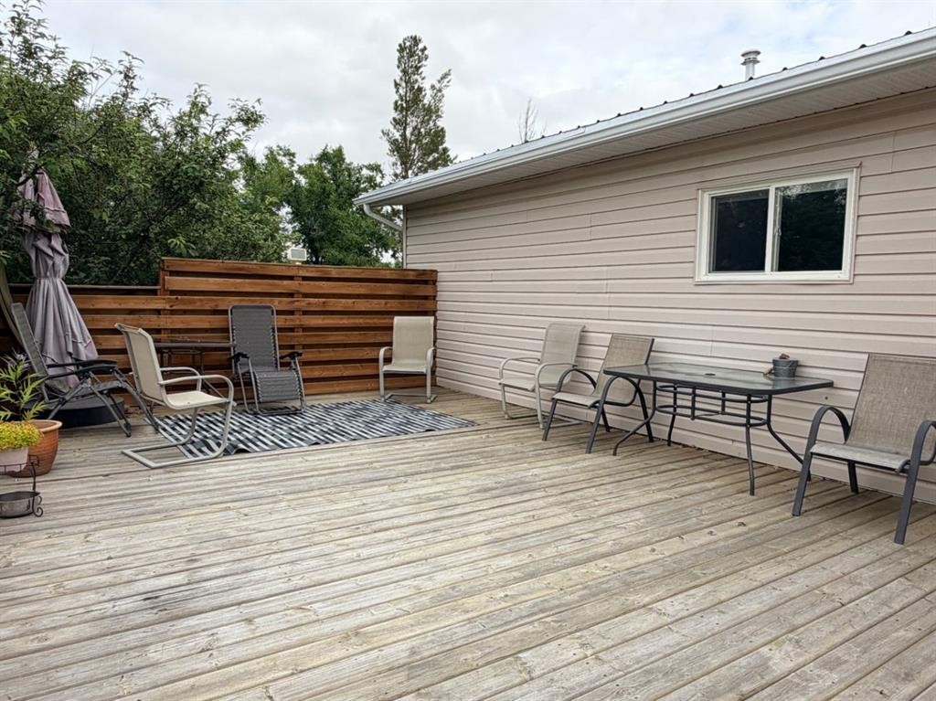 205 2 Street West, Munson, AB - Outdoor With Deck Patio Veranda With Exterior