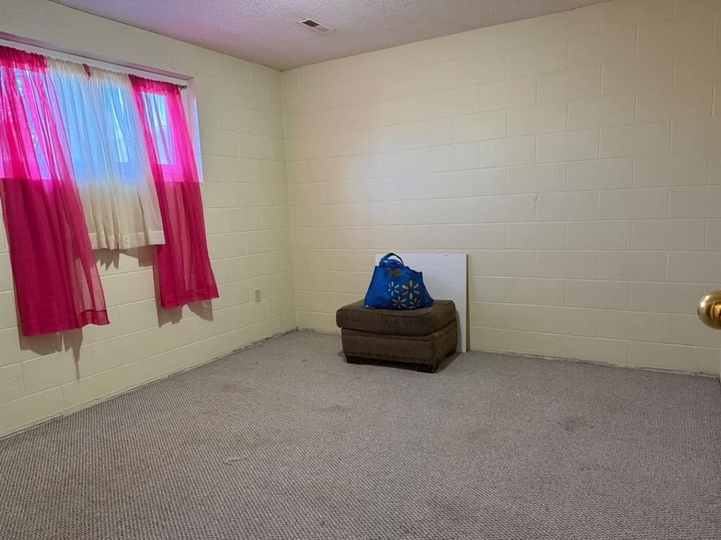 103 7 Avenue Se, Drumheller, AB - Indoor