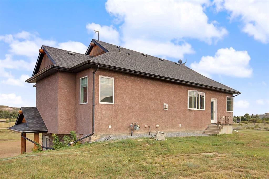 701 Centre Street, Drumheller, AB