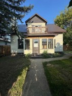 123 3 Street EASTBrooks, AB T1R 0C9