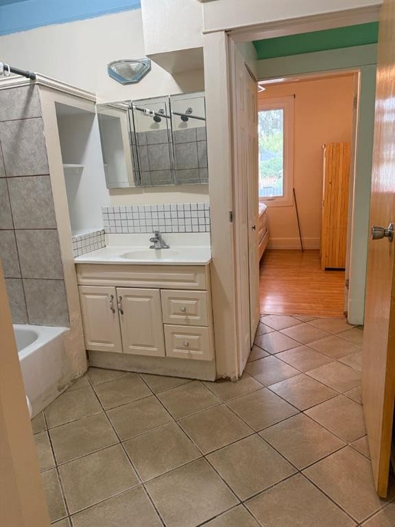 358 2 Street E, Drumheller, AB - Indoor Photo Showing Bathroom