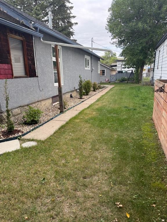 358 2 Street E, Drumheller, AB - Outdoor