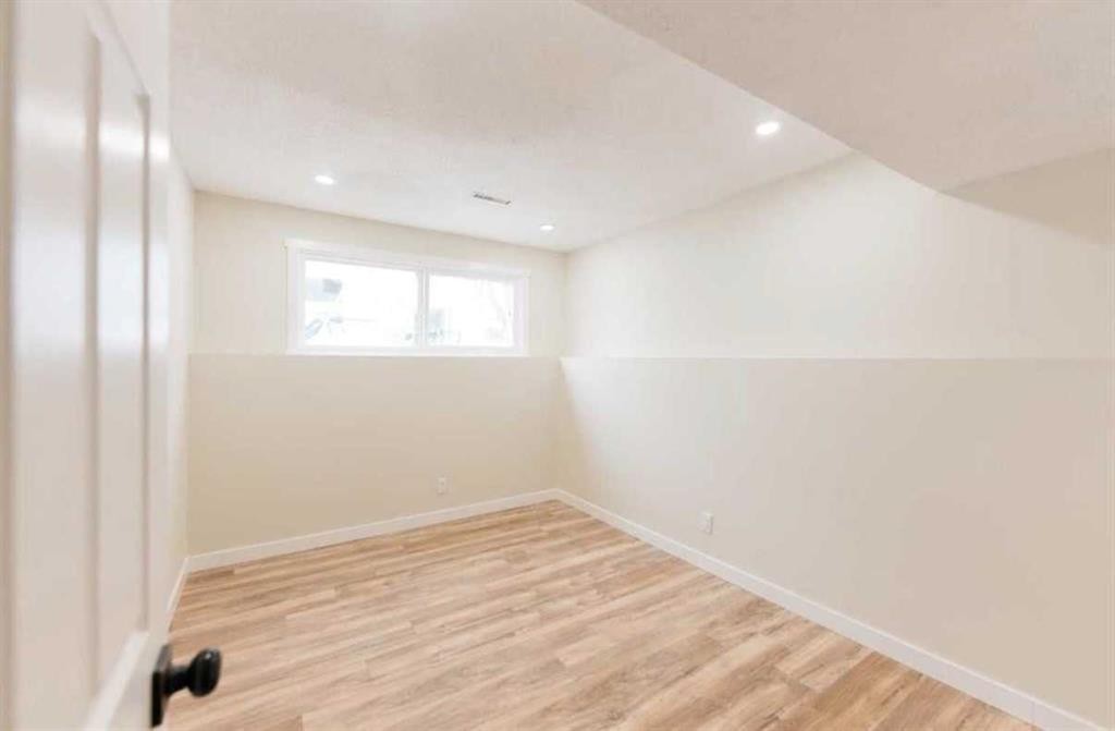 18 Nance Avenue, Red Deer, AB