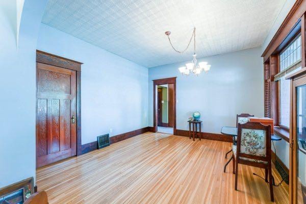275 3 Ave E, Drumheller, AB