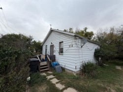 916 Newcastle Trail Drumheller, AB T0J 0Y0