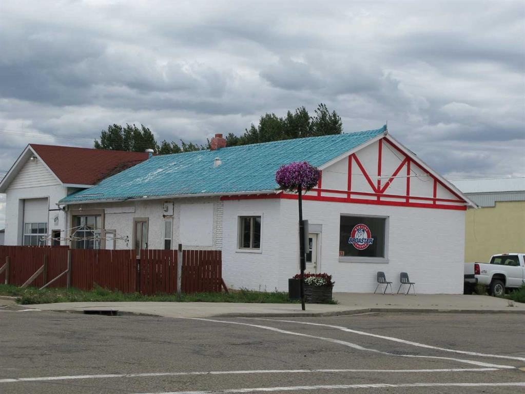 433 2 Avenue, Bassano, AB